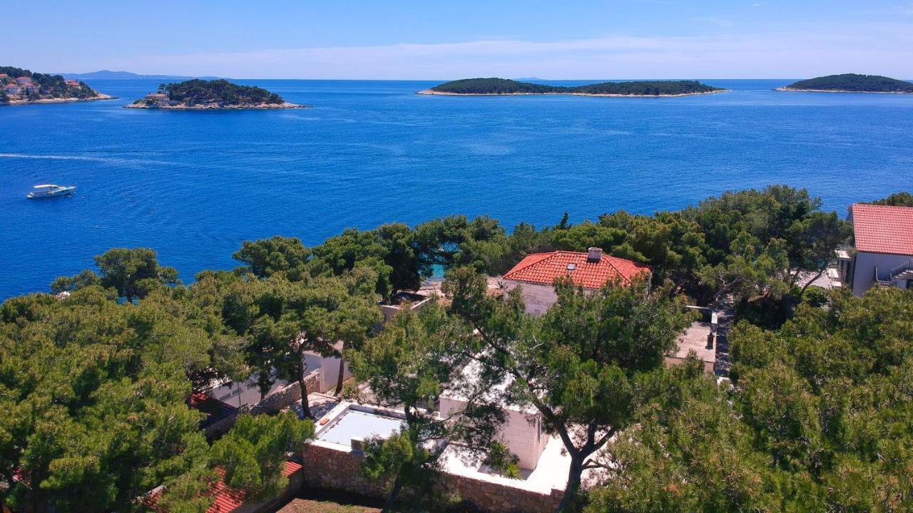 Beach Residences Caroline Хвар Экстерьер фото