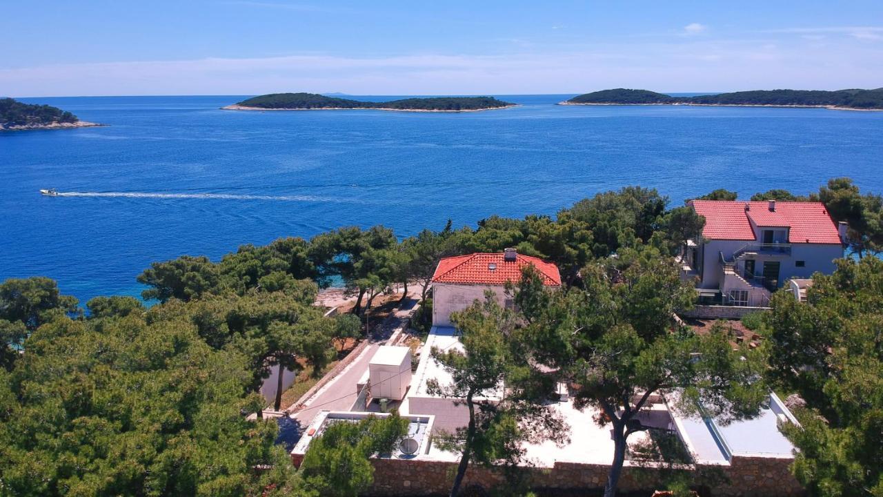 Beach Residences Caroline Хвар Экстерьер фото