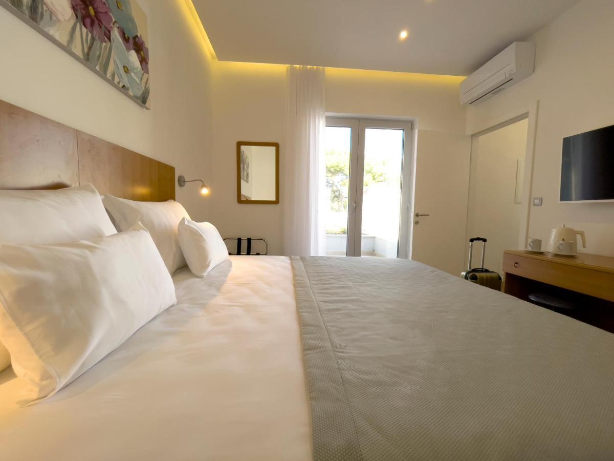 Beach Residences Caroline Хвар Экстерьер фото