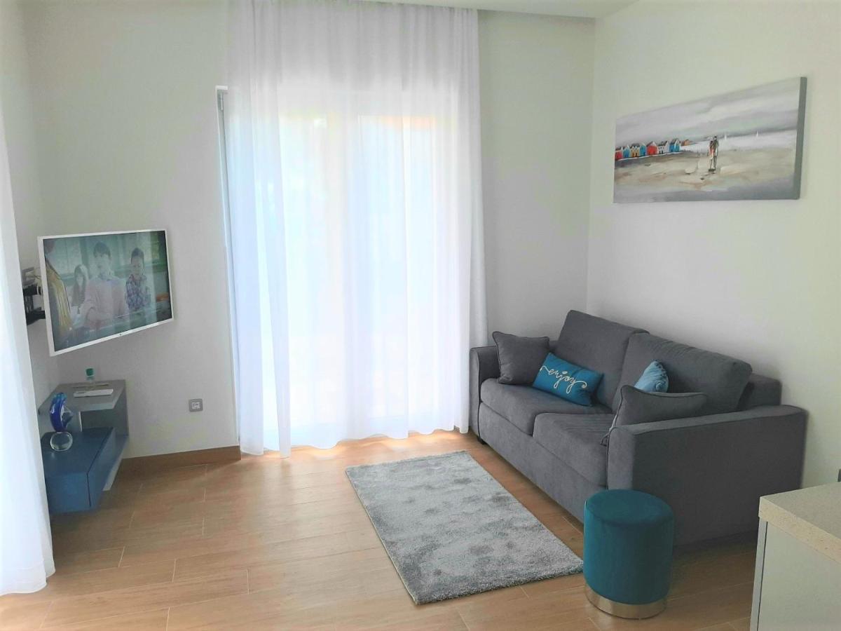 Beach Residences Caroline Хвар Экстерьер фото