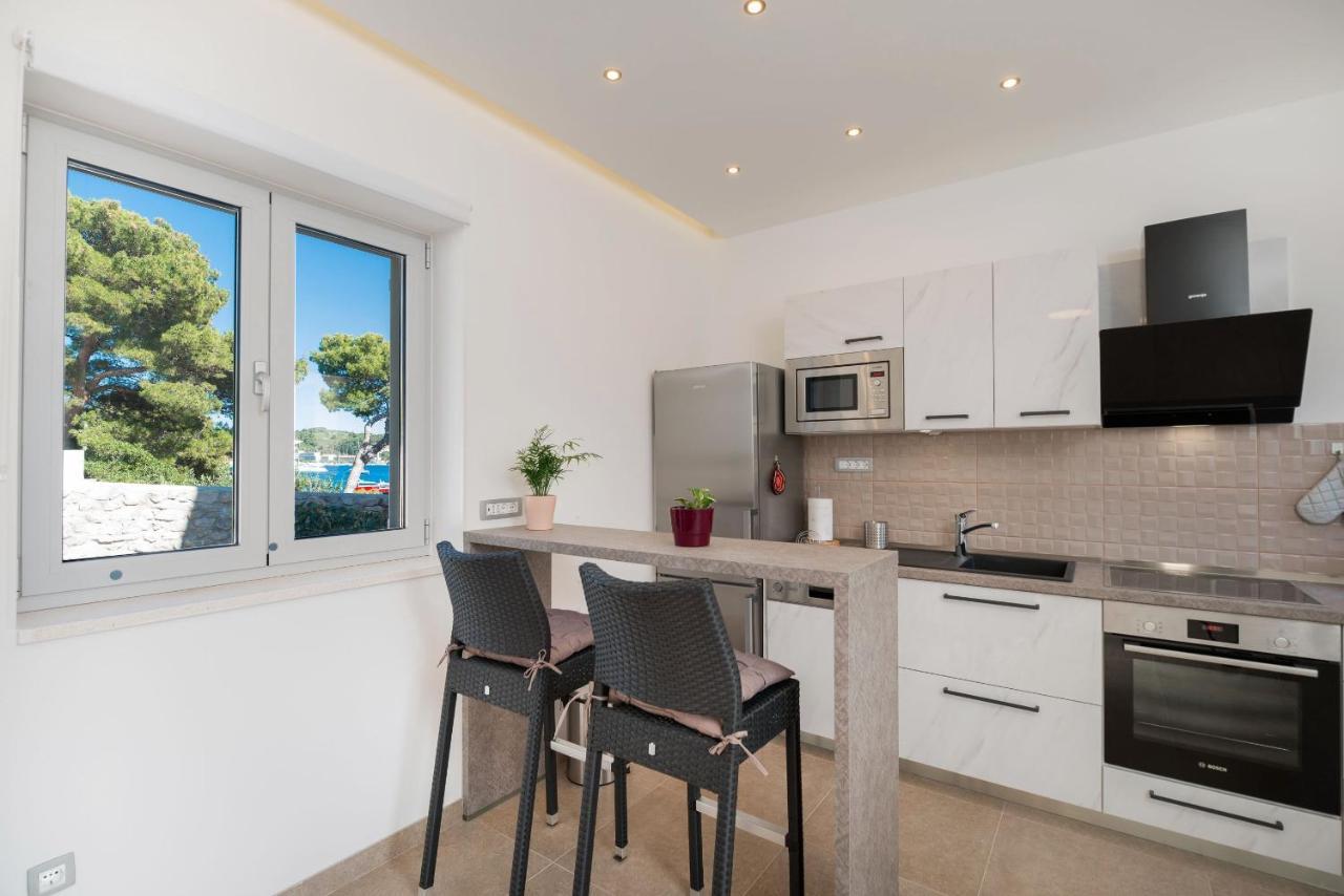 Beach Residences Caroline Хвар Экстерьер фото