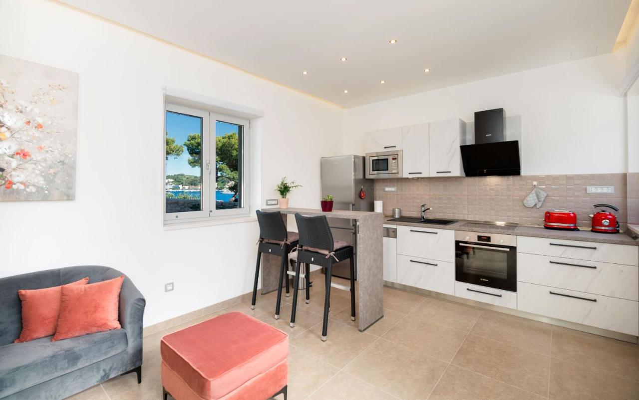 Beach Residences Caroline Хвар Экстерьер фото