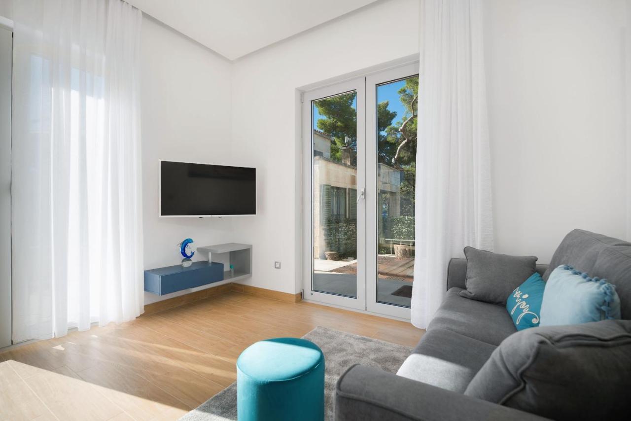 Beach Residences Caroline Хвар Экстерьер фото